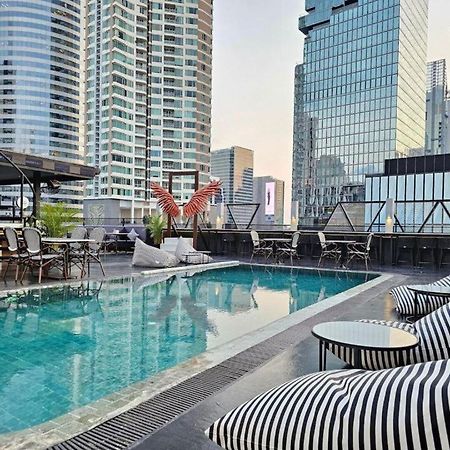 Sora Hotel Silom Banguecoque Exterior foto
