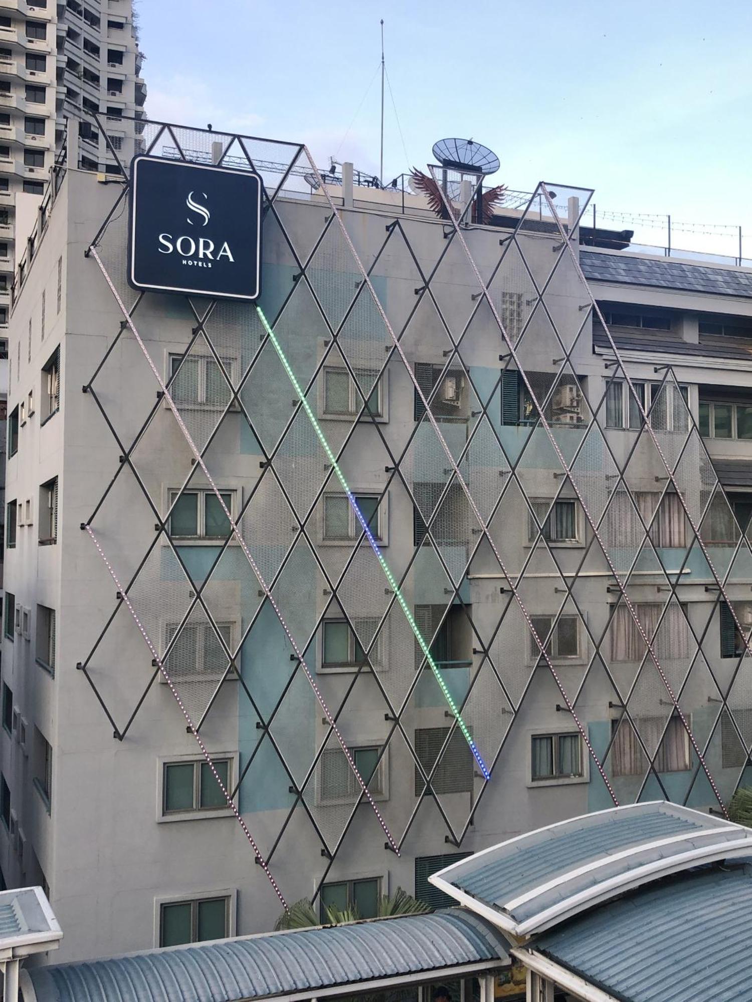 Sora Hotel Silom Banguecoque Exterior foto