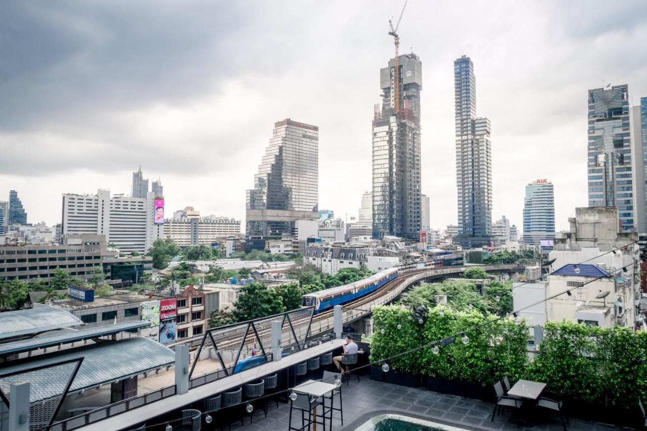 Sora Hotel Silom Banguecoque Exterior foto